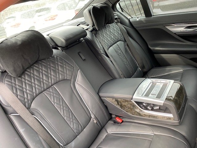 Люкс-авто с водителем в Берлине! Цена по договоренности